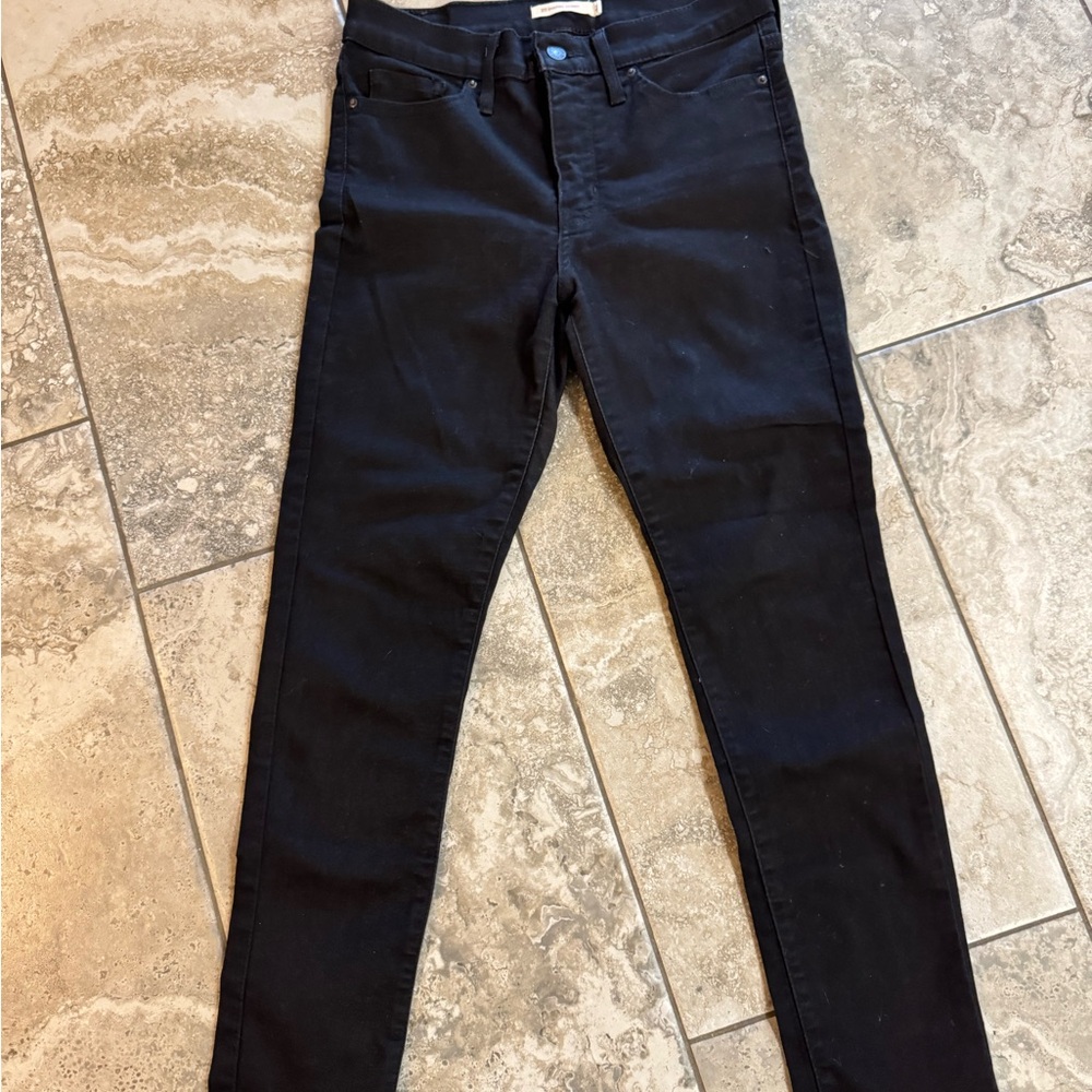 Black levis Skinny Jeans
